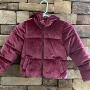 OLD NAVY VELVET PUFFER JACKET IN RASPBERRY 10/12